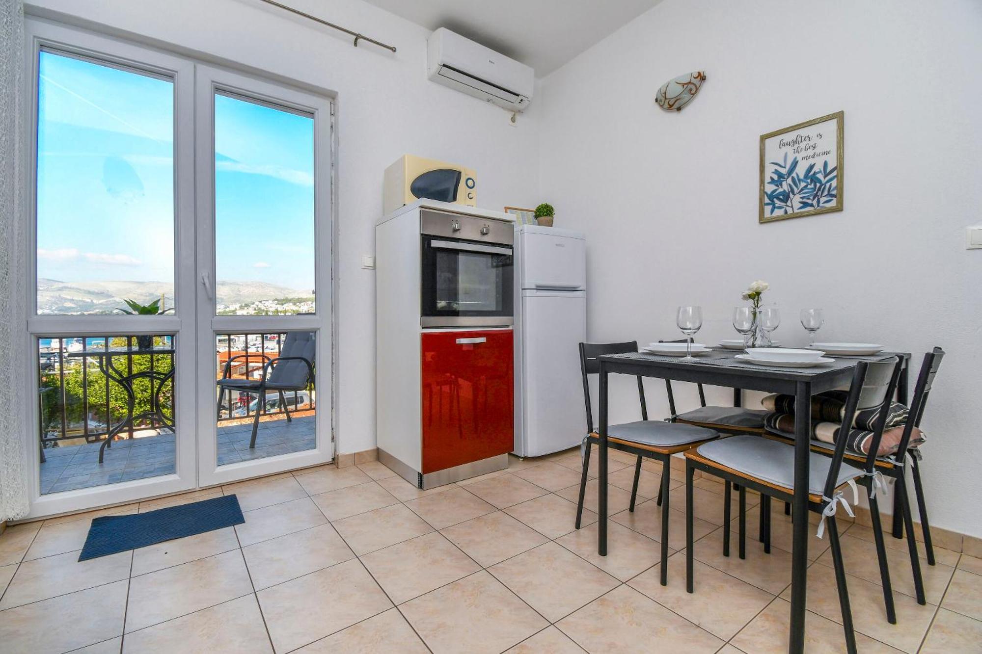 Apartment Mara Trogir Exterior foto
